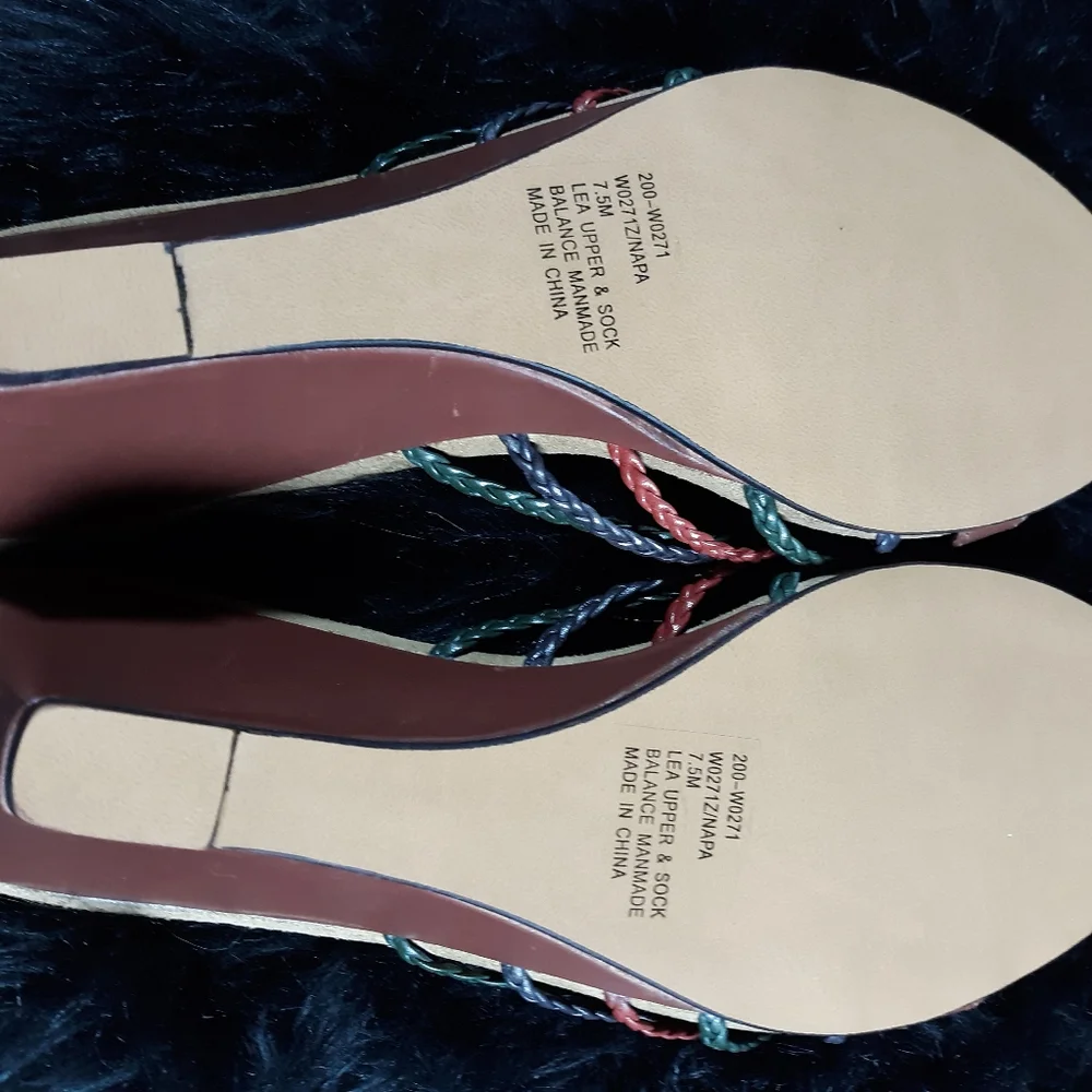 White Mountain Wedge Sandal Braided Leather SZ 7.5M